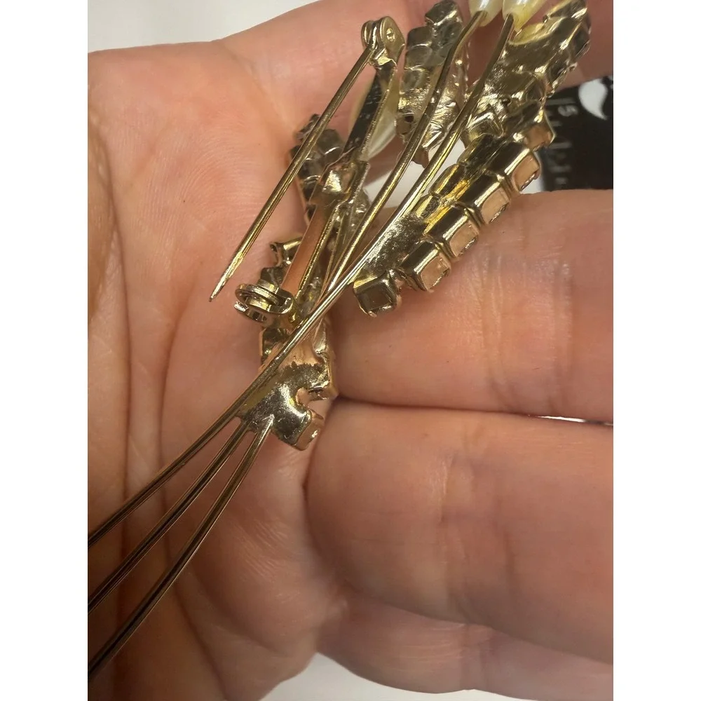 Vintage Gold Tone Rhinestone Faux Pearl Floral Spray Brooch Pin Wheat Motif